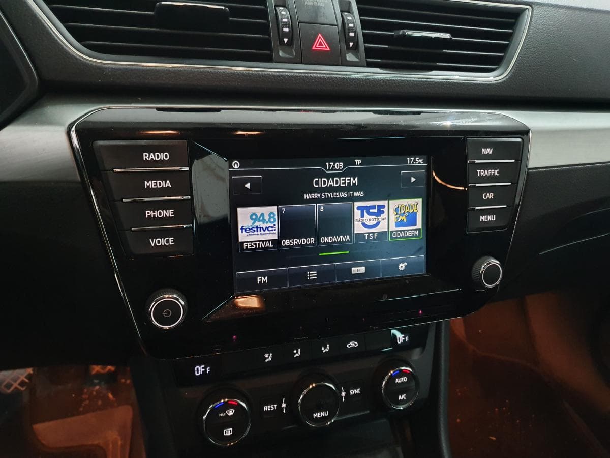 Skoda 1.6 TDI · Ano 2016 — imagen 35