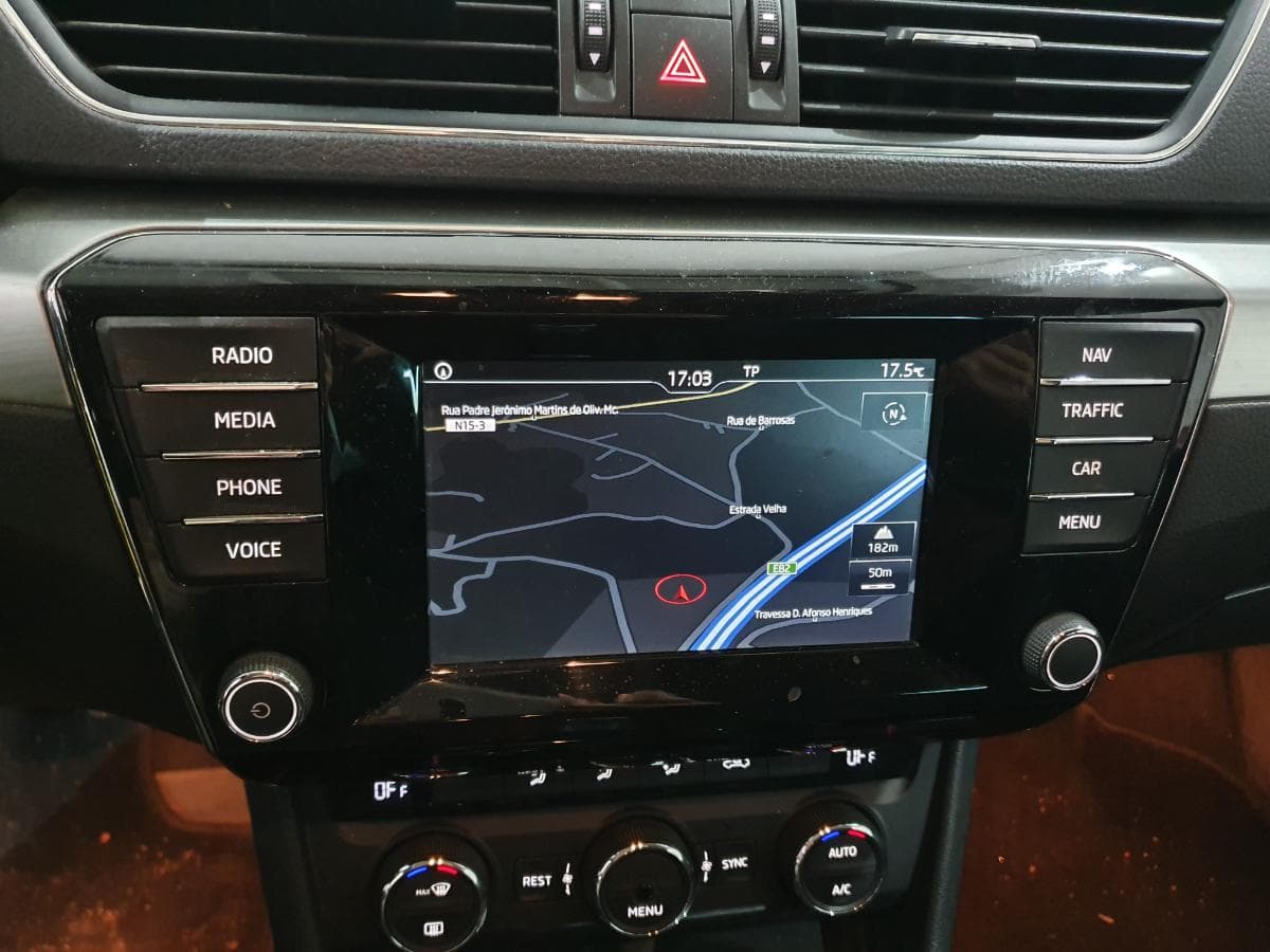 Skoda 1.6 TDI · Ano 2016 — imagen 38