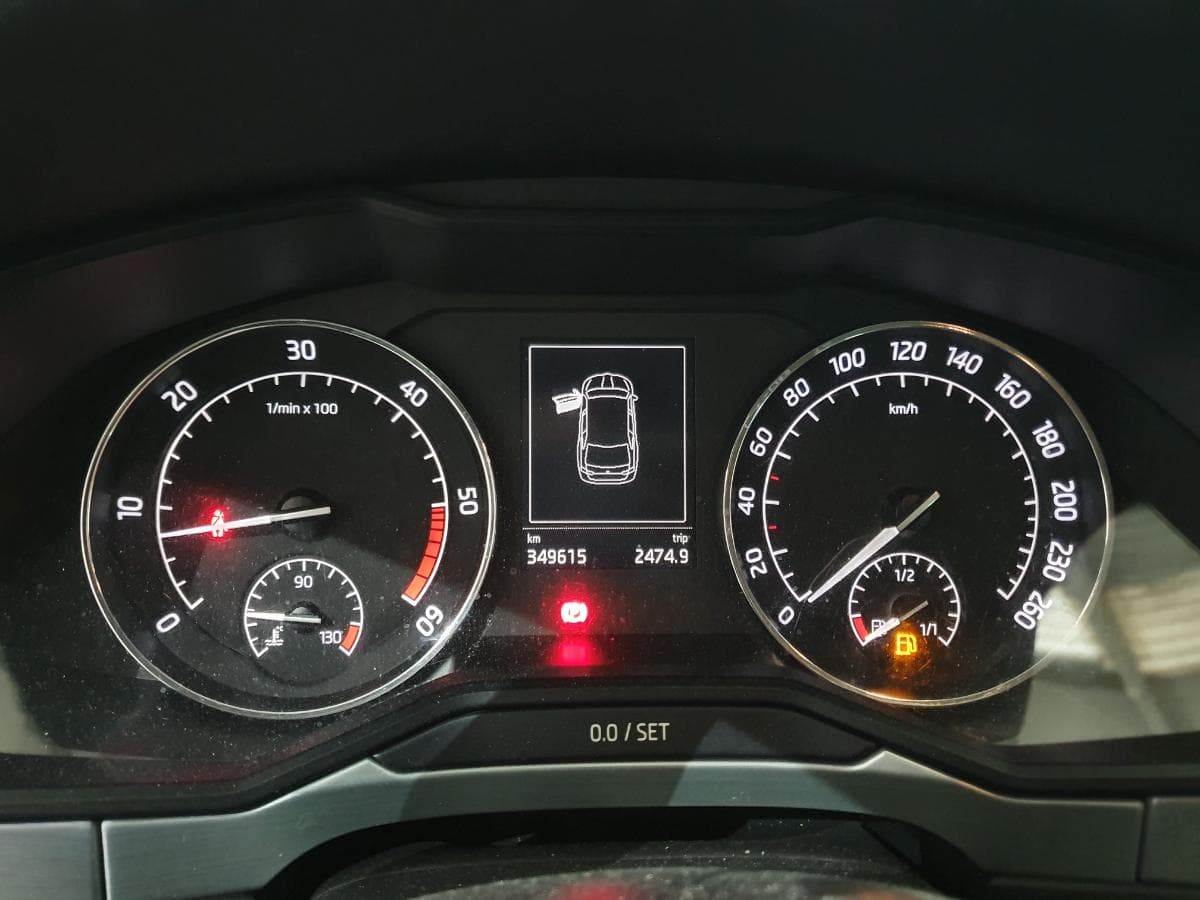 Skoda 1.6 TDI · Ano 2016 — imagen 39
