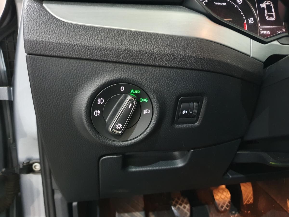 Skoda 1.6 TDI · Ano 2016 — imagen 45