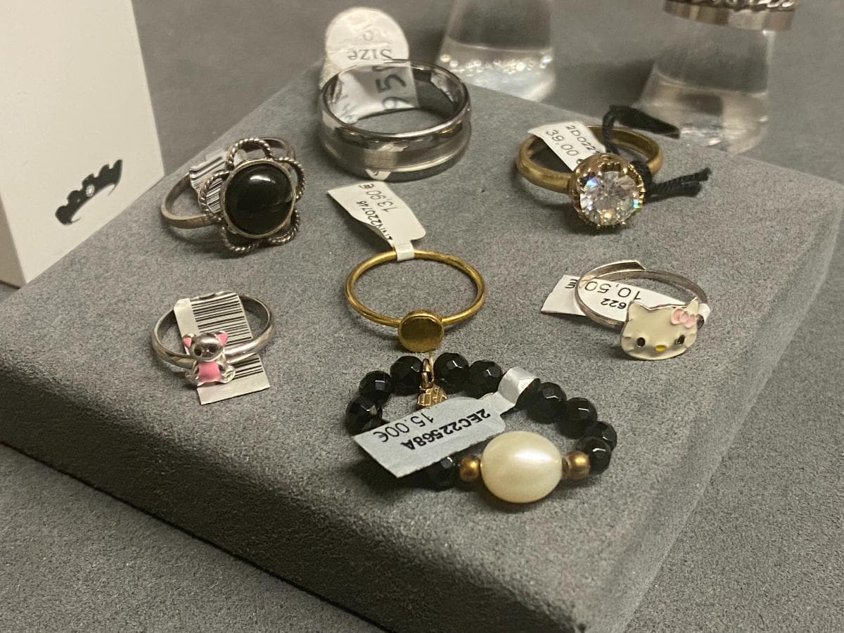 Anillos de plata y otros materiales — imagen 1