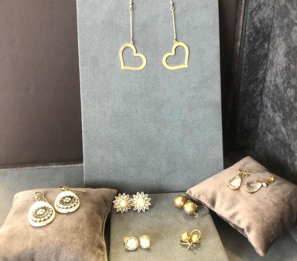 Pendientes de plata y otros materiales — imagen 1