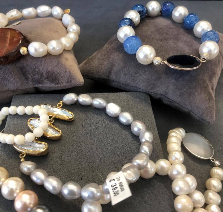 Bracelets — image 2