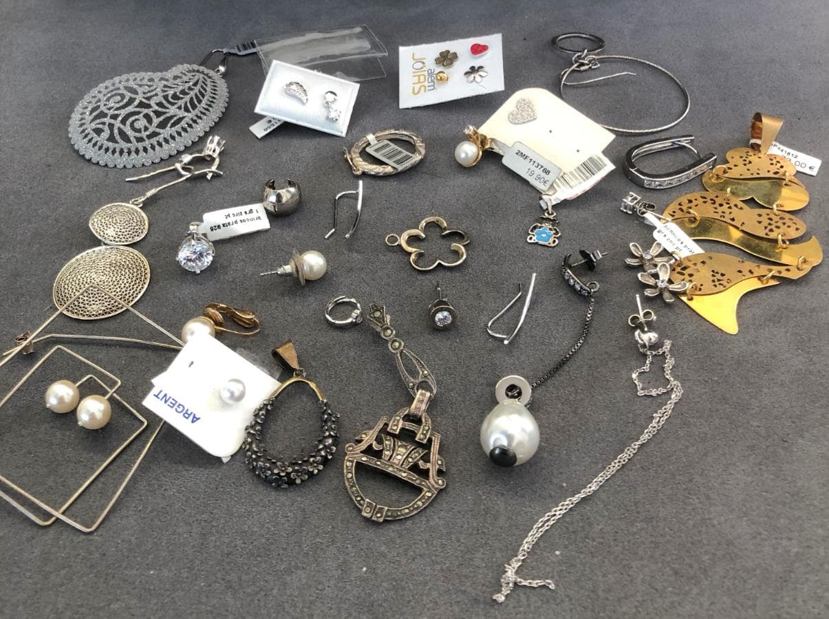 Pendientes de plata y otros materiales — imagen 2