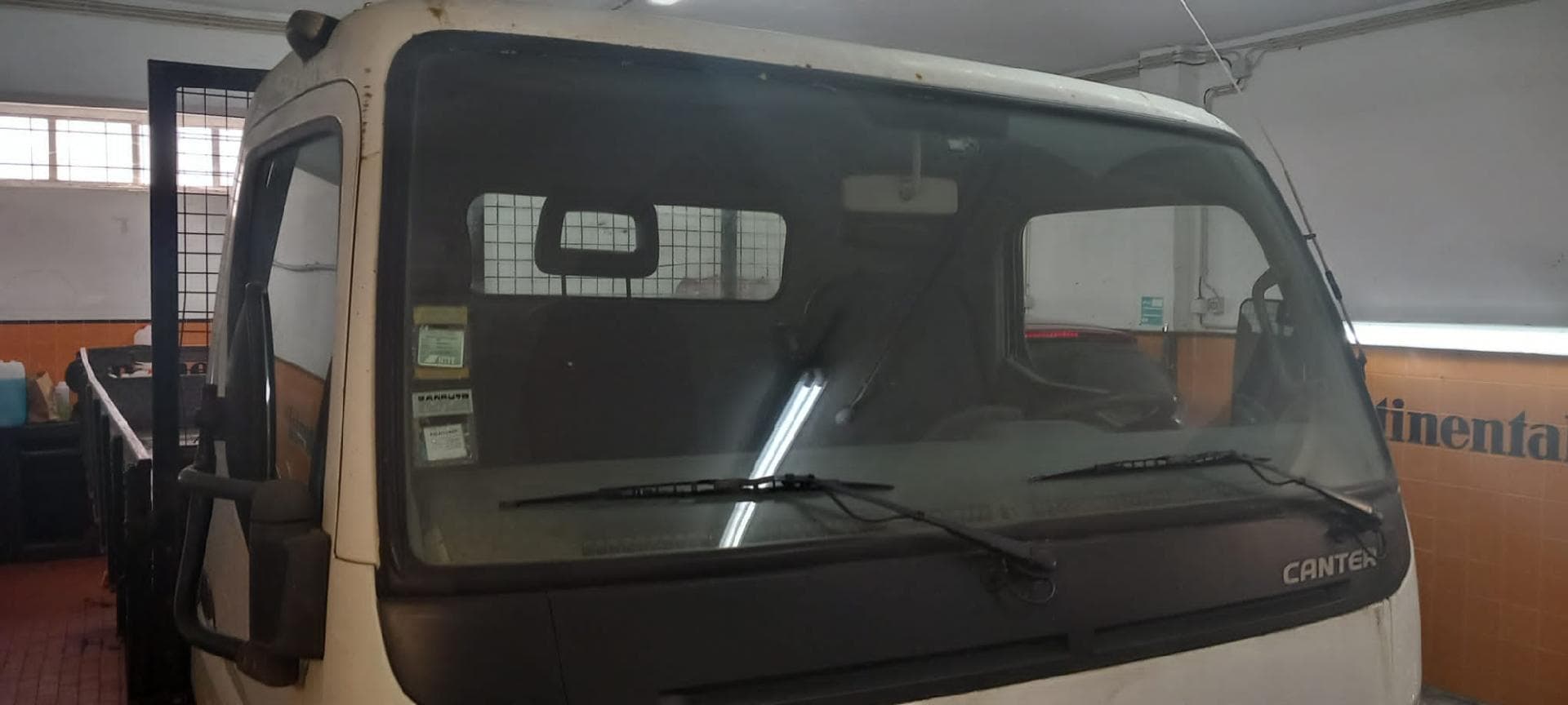 Mitsubishi Canter 3C15· Ano 2007 — image 7