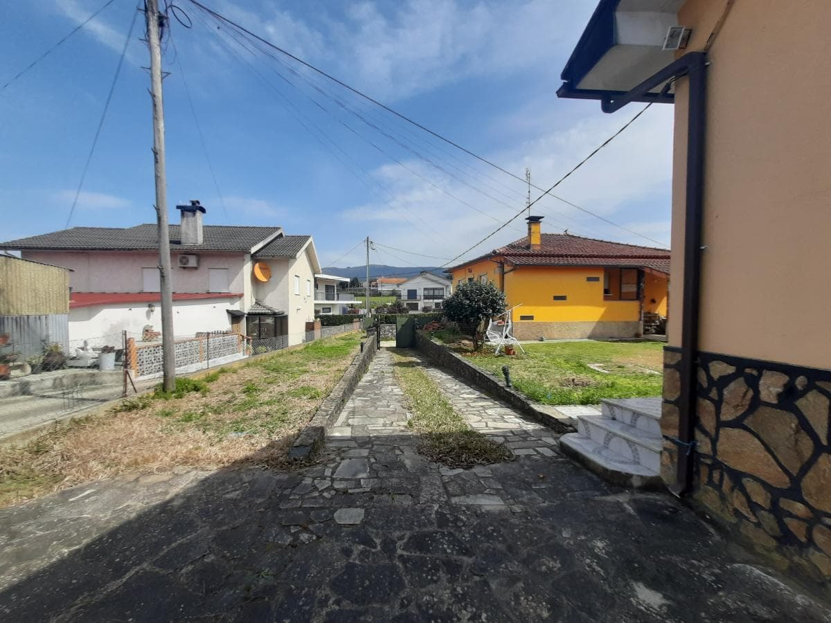 Moradia V3 · Valença — image 22