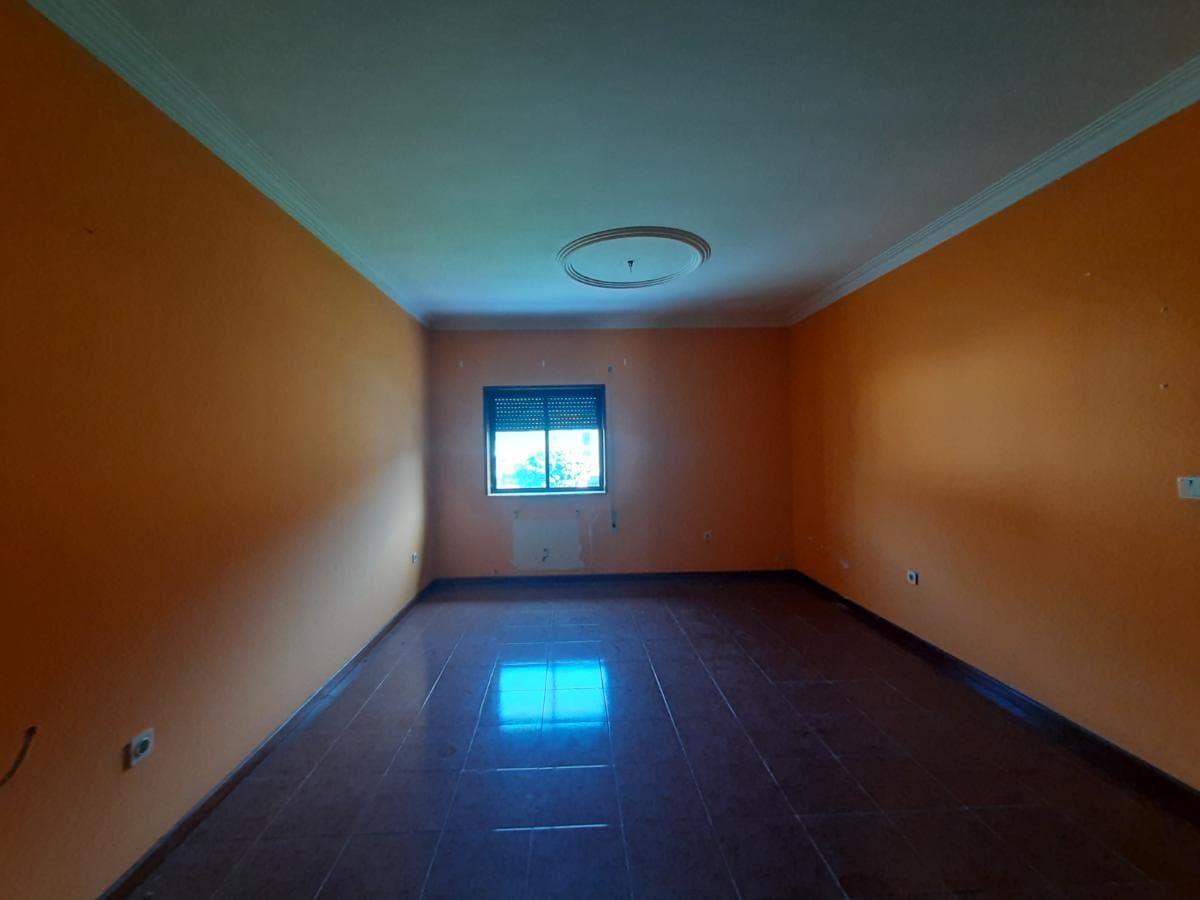 Moradia V3 · Valença — image 8