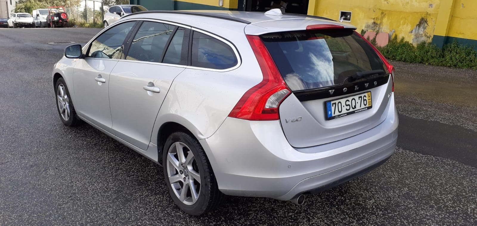 Volvo V60 2.0 · Ano 2014 — image 8