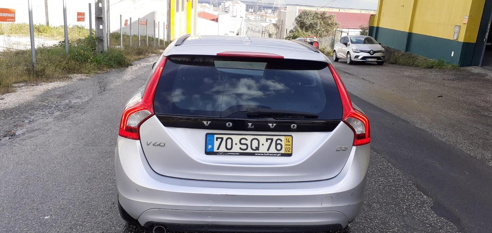 Volvo V60 2.0 · Ano 2014 — image 9