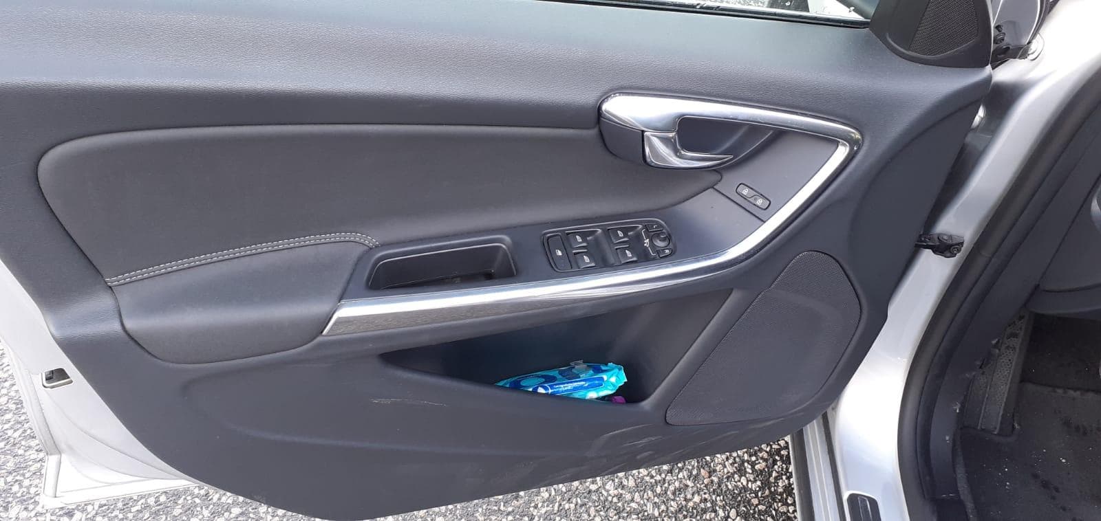 Volvo V60 2.0 · Ano 2014 — image 19