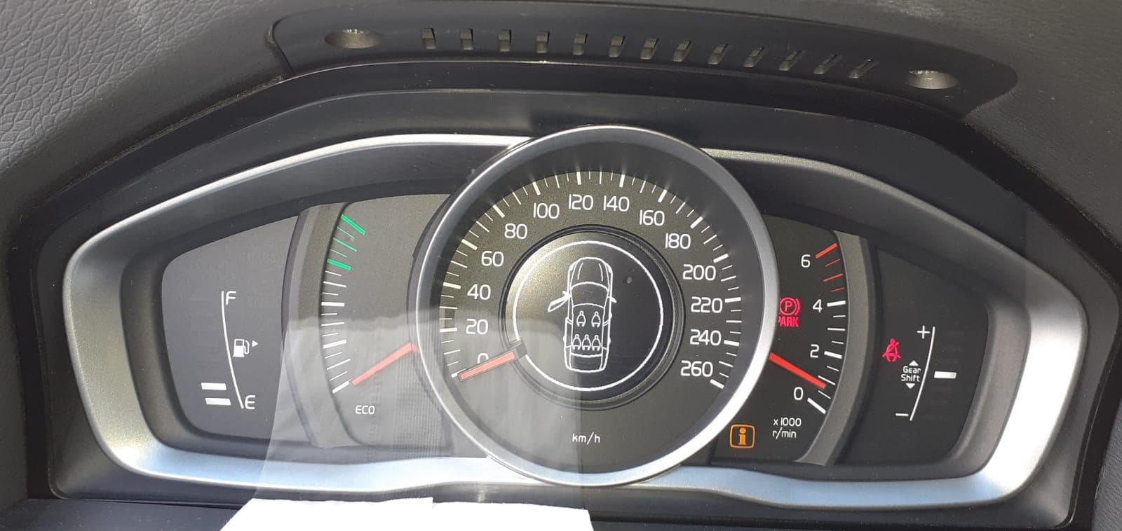 Volvo V60 2.0 · Ano 2014 — image 21
