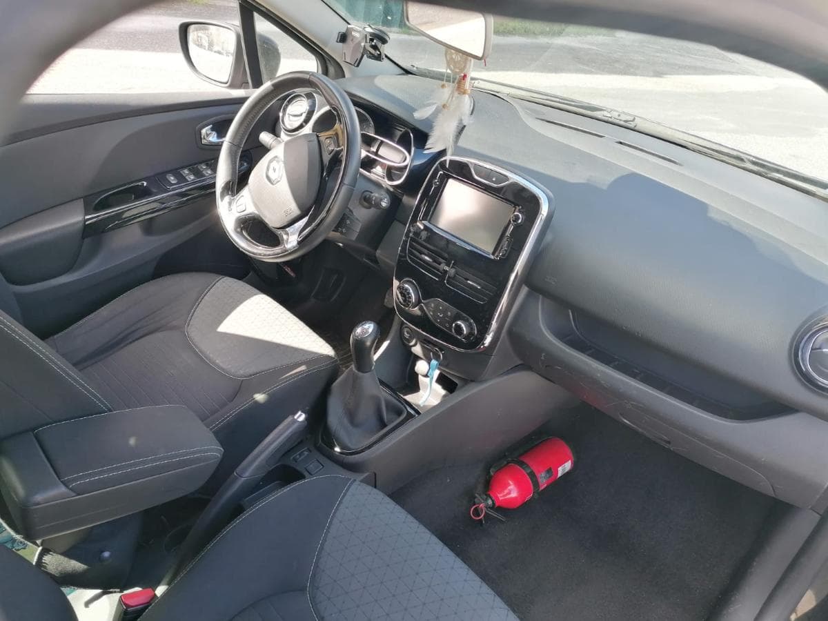 Renault Clio 1.5 DCI · Año 2014 — imagen 11