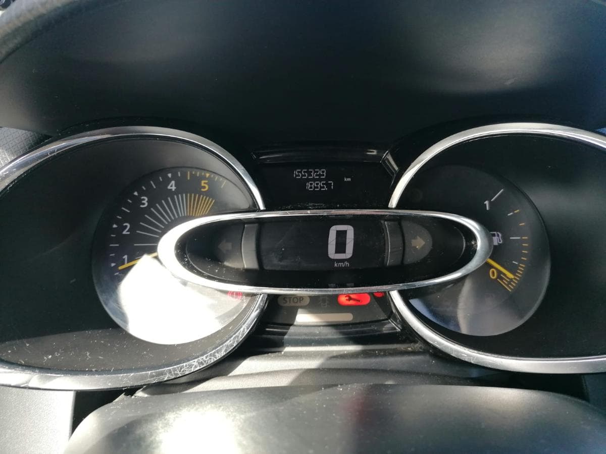 Renault Clio 1.5 DCI · Año 2014 — imagen 14
