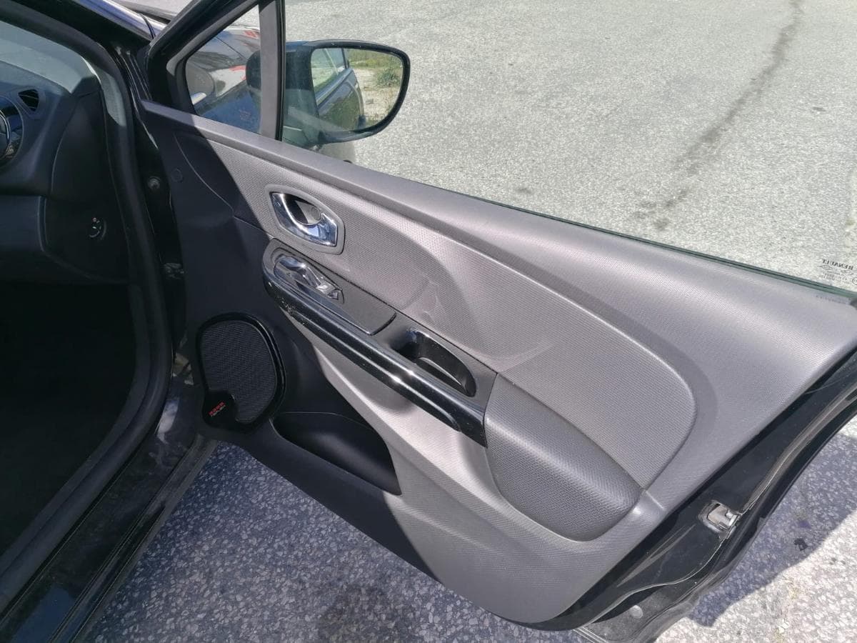 Renault Clio 1.5 DCI · Año 2014 — imagen 16