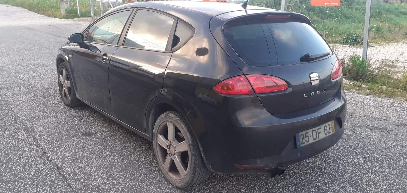 Seat Leon 2.0 TDI · Ano 2007 — image 5