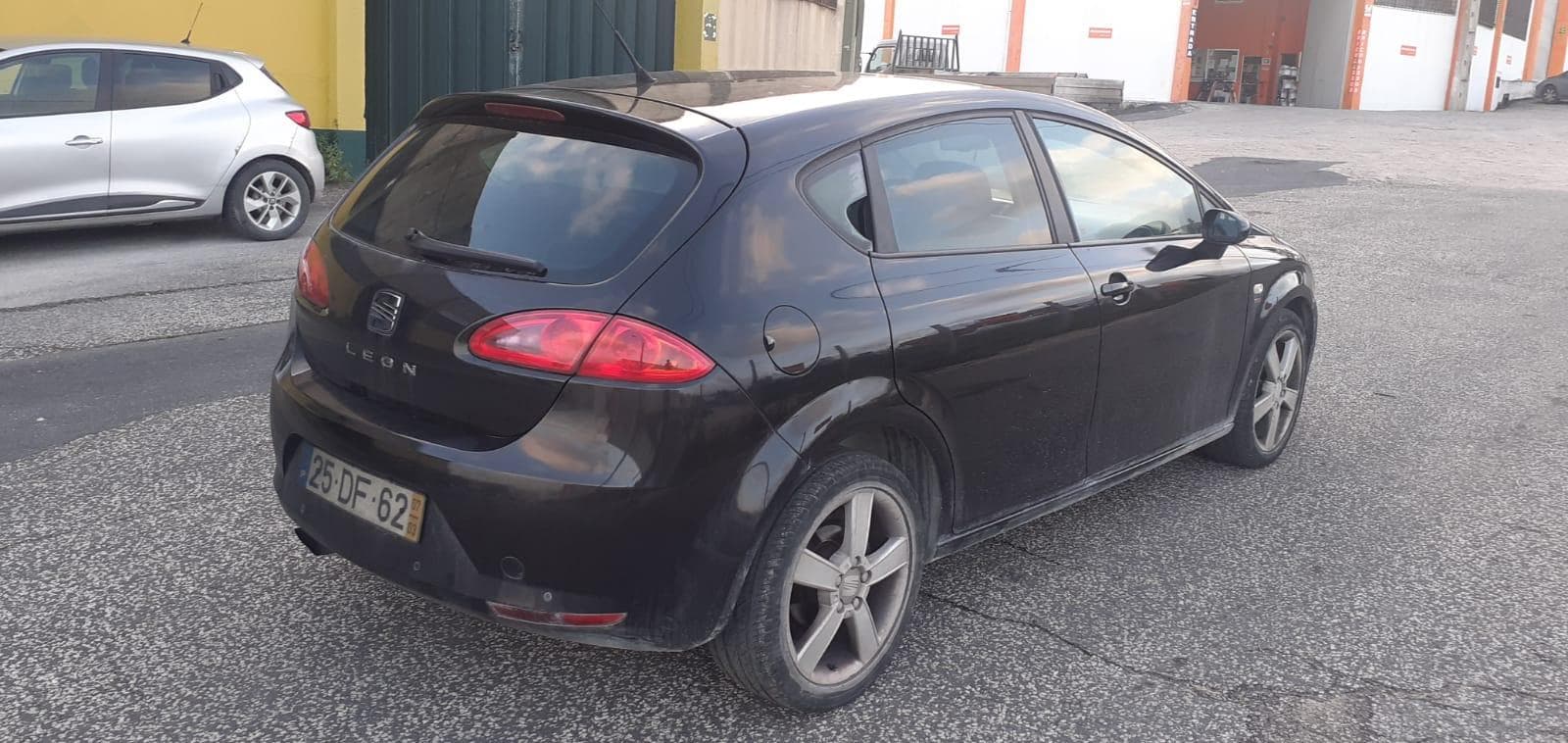 Seat Leon 2.0 TDI · Ano 2007 — image 9