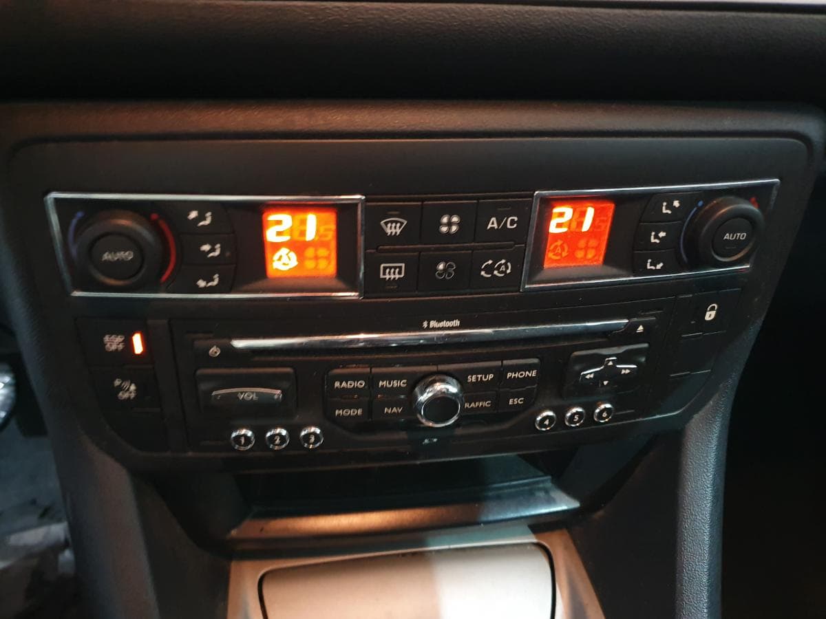 Citroën C5 1.6 HDI · Ano 2012 — imagen 32
