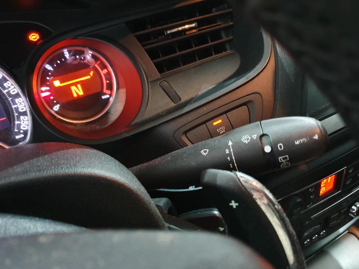 Citroën C5 1.6 HDI · Ano 2012 — imagen 33