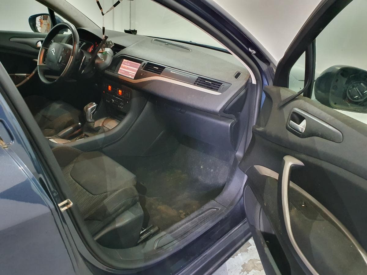 Citroën C5 1.6 HDI · Ano 2012 — imagen 40