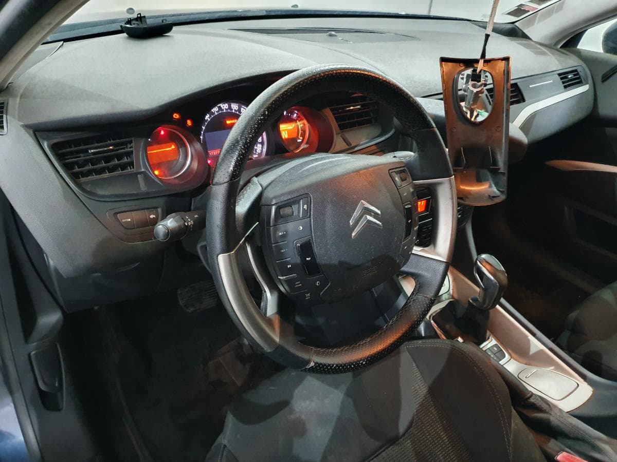 Citroën C5 1.6 HDI · Ano 2012 — imagen 51