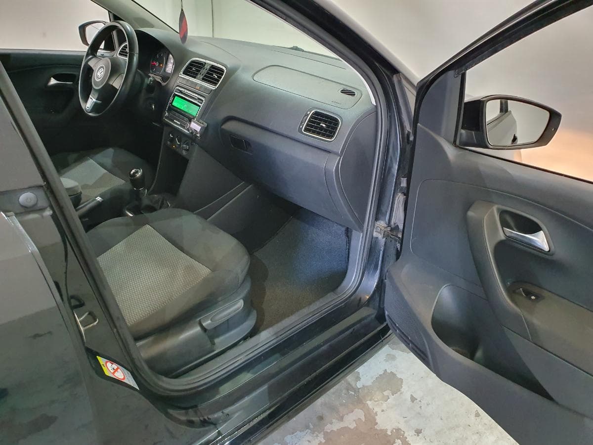 Volkswagen Polo 1.2 TDI · Ano 2012 — imagen 32