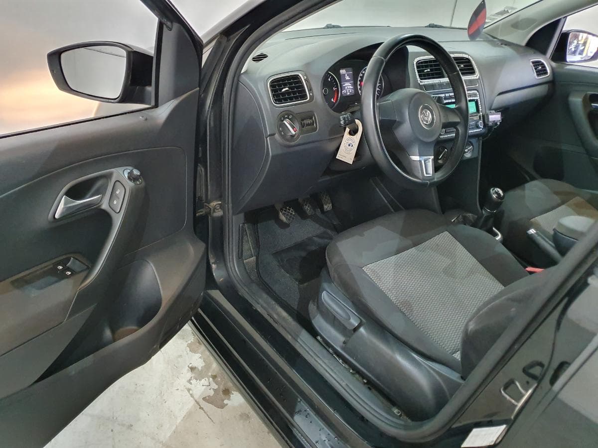 Volkswagen Polo 1.2 TDI · Ano 2012 — imagen 17