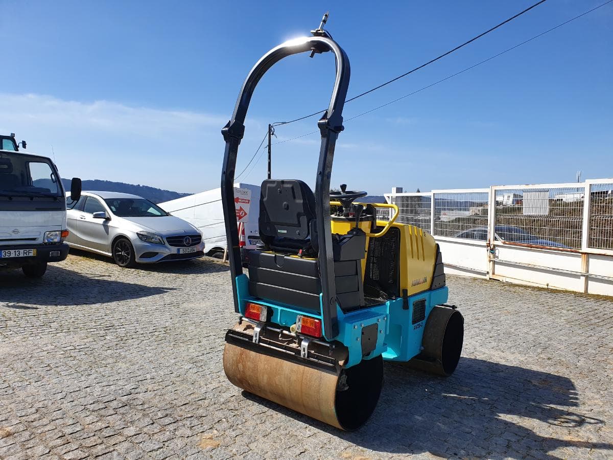 Cilindro Ammann AV20-2 · Ano 2012 — image 4