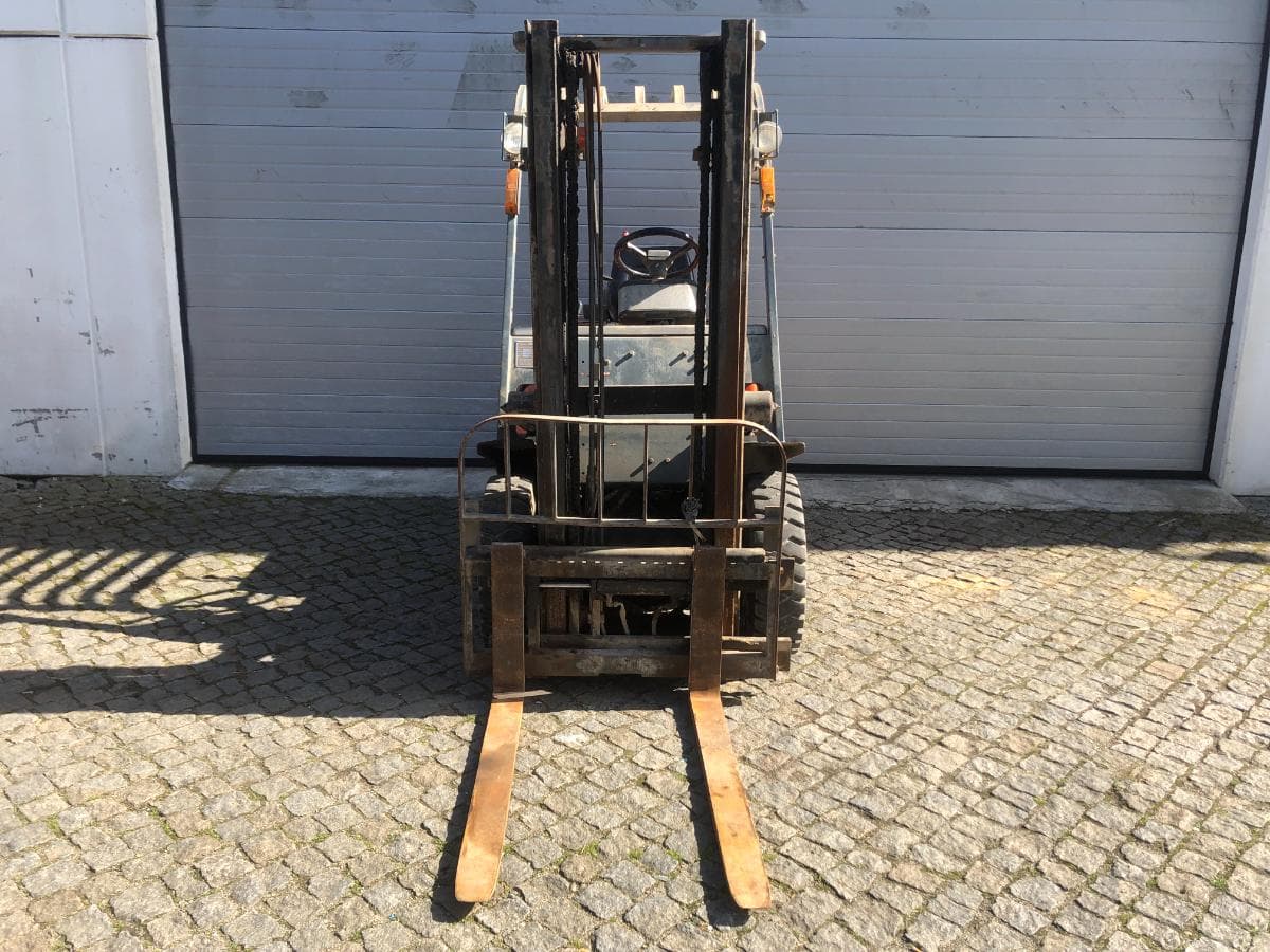 Empilhador Yang FD25 — image 3