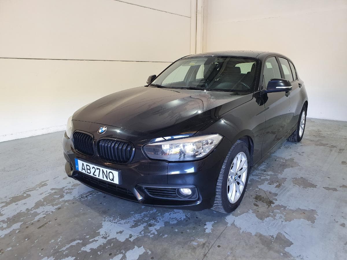 BMW 116D · Ano 2015 — imagem 2