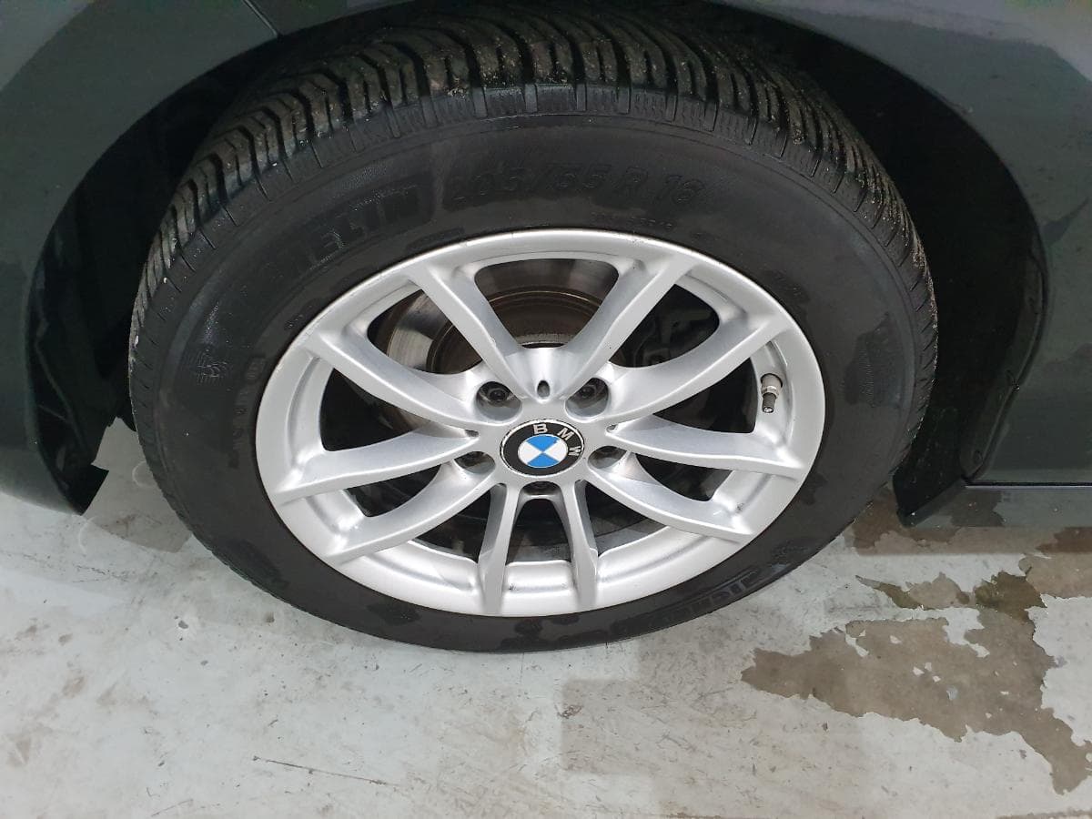 BMW 116D · Ano 2015 — imagem 17