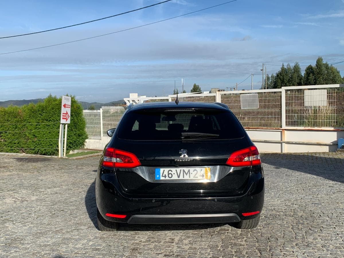Peugeot 308 1.6 BlueHDI · Año 2015 — imagen 7