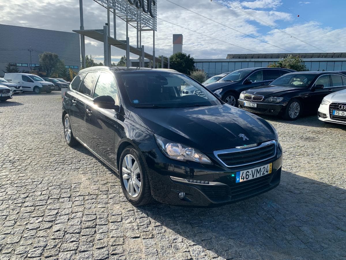 Peugeot 308 1.6 BlueHDI · Año 2015 — imagen 1