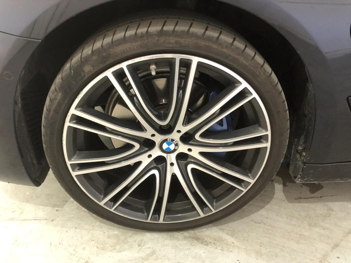 BMW 530E · Elétrico/Gasolina · Ano 2017 — imagem 14