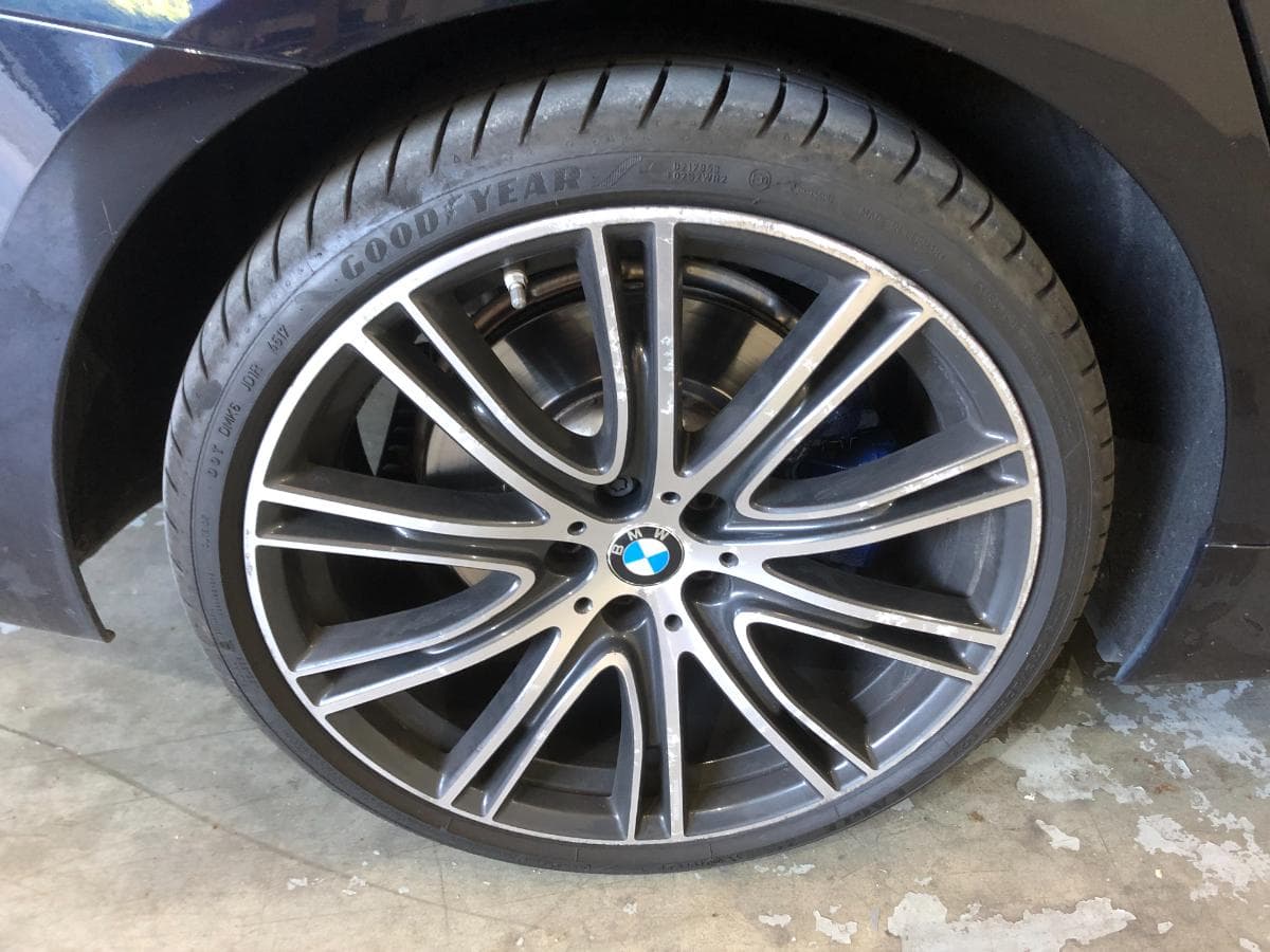 BMW 530E · Elétrico/Gasolina · Ano 2017 — imagem 16