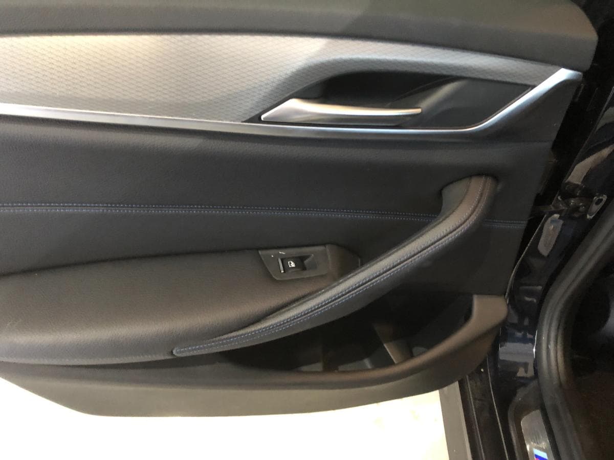 BMW 530E · Elétrico/Gasolina · Ano 2017 — imagem 22