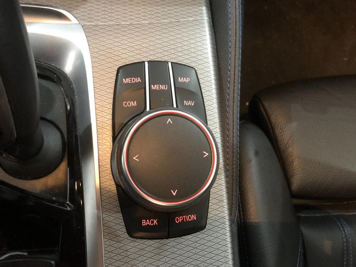 BMW 530E · Elétrico/Gasolina · Ano 2017 — imagem 24