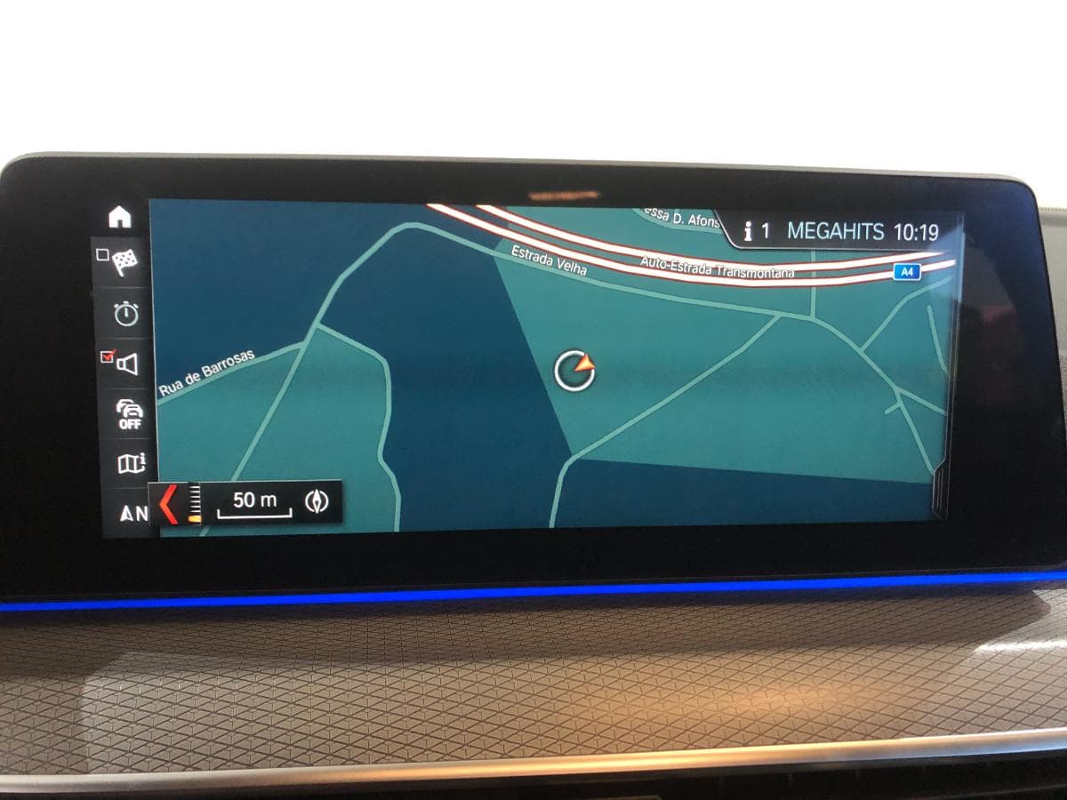BMW 530E · Elétrico/Gasolina · Ano 2017 — imagem 30