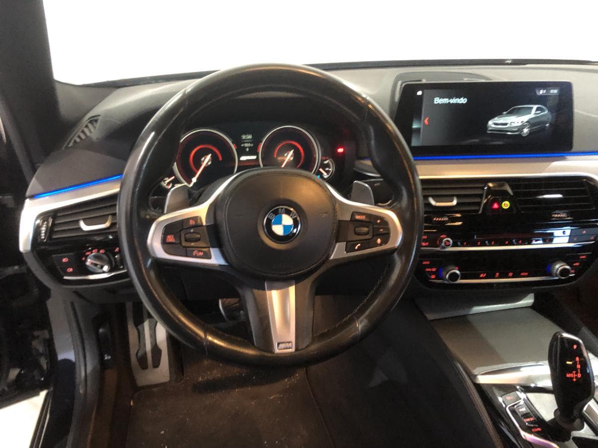 BMW 530E · Elétrico/Gasolina · Ano 2017 — imagem 34