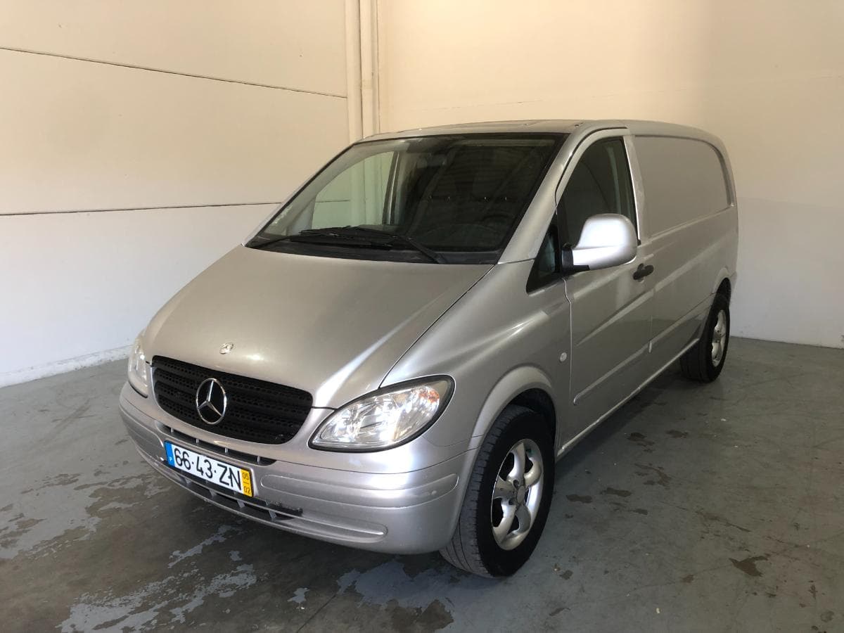 Mercedes-Benz Vito · Año 2005 — imagen 2
