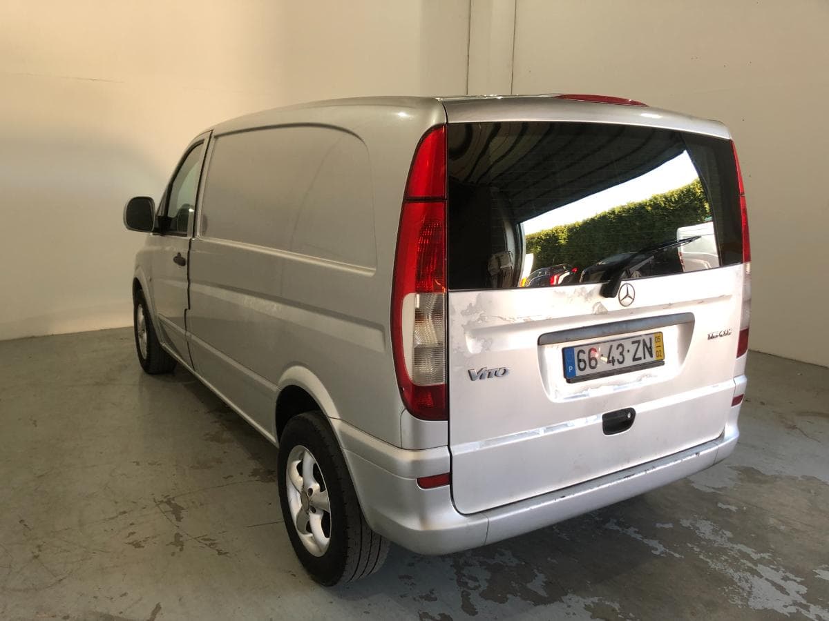 Mercedes-Benz Vito · Año 2005 — imagen 12