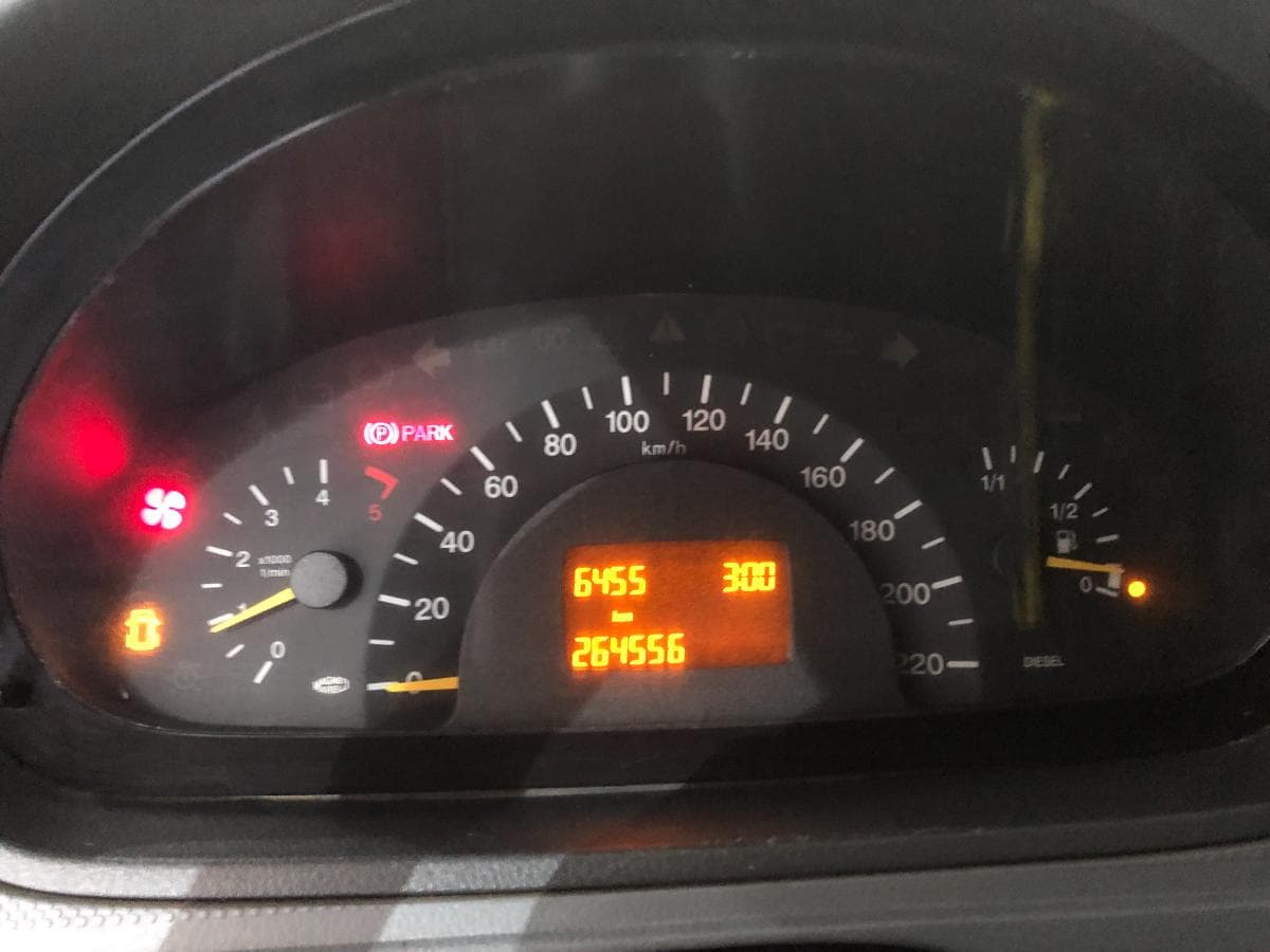 Mercedes-Benz Vito · Año 2005 — imagen 31
