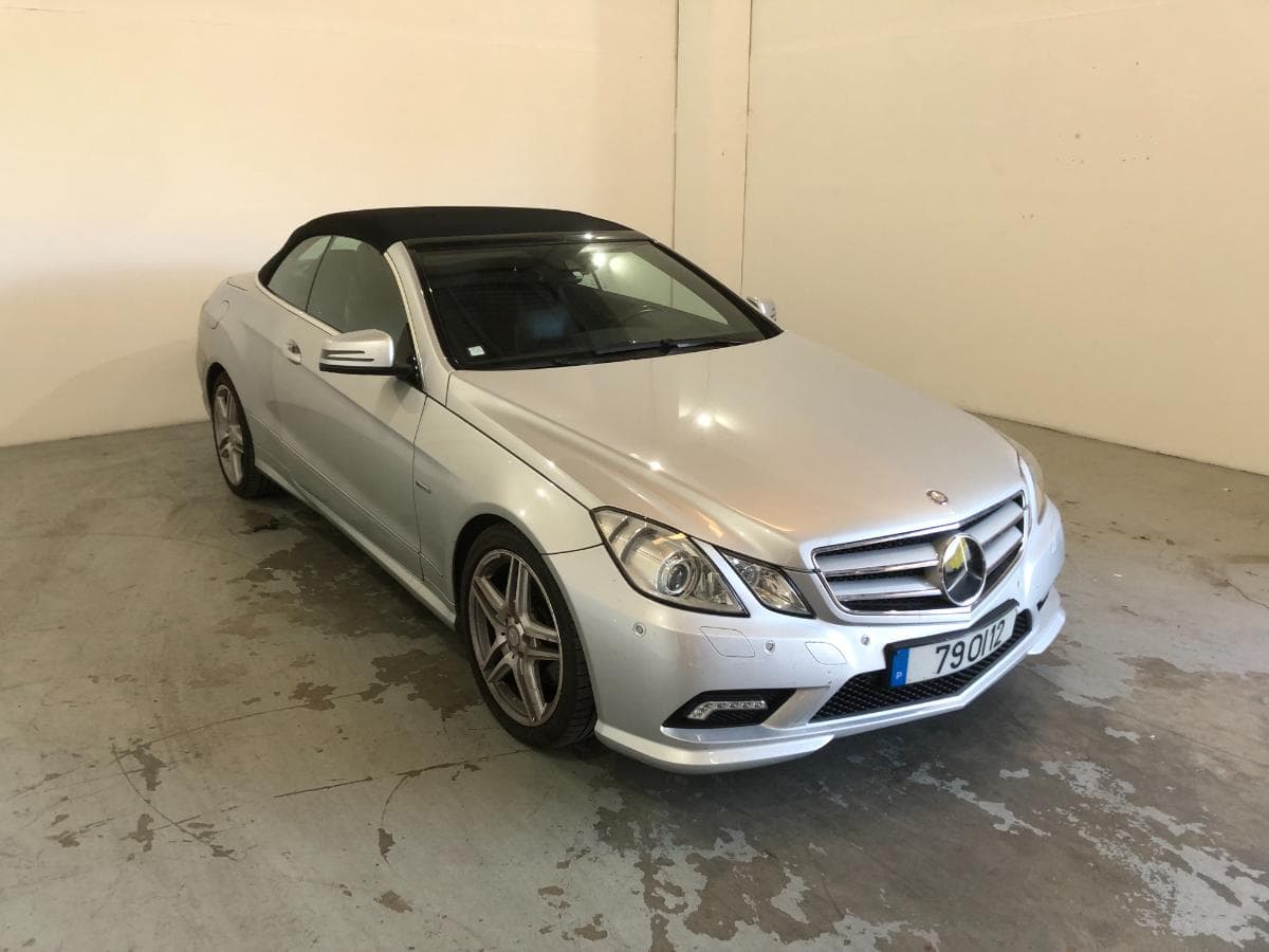 Mercedes-Benz E350 CDI Cabrio · Ano 2011 — imagem 1