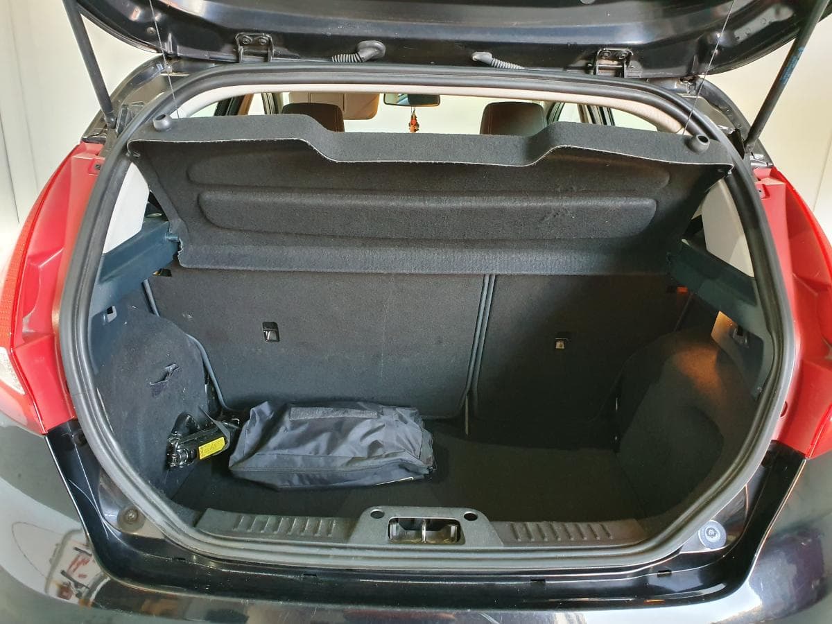 Ford Fiesta 1.6TDCI · Ano 2012 — imagen 10