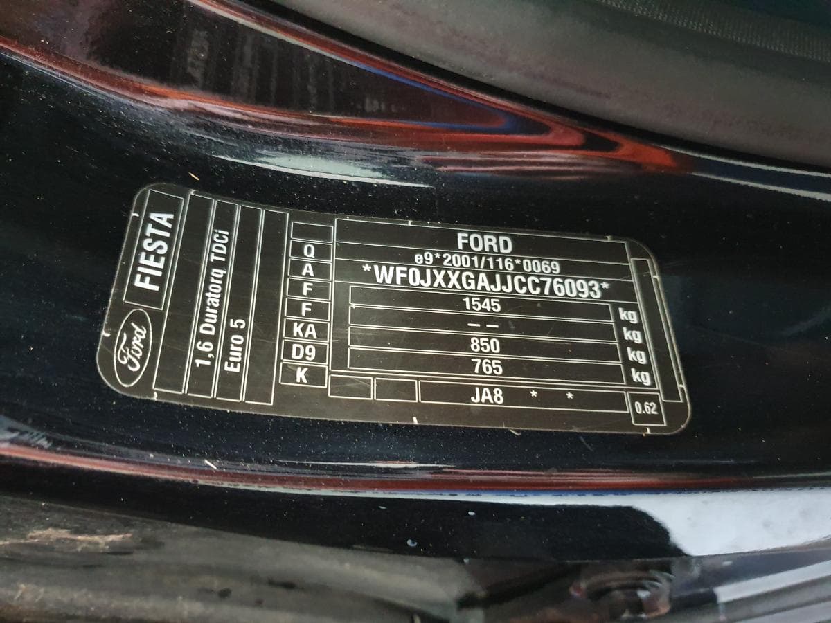 Ford Fiesta 1.6TDCI · Ano 2012 — imagen 5