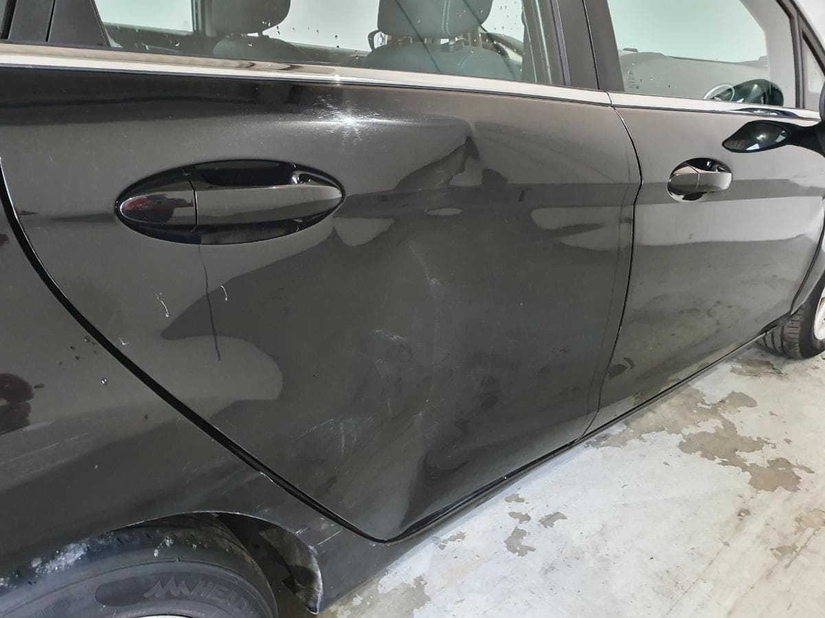 Ford Fiesta 1.6TDCI · Ano 2012 — imagen 14