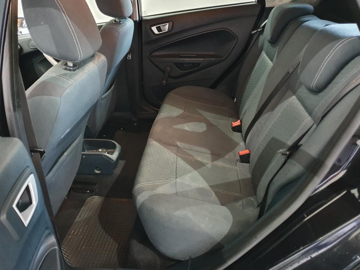 Ford Fiesta 1.6TDCI · Ano 2012 — imagen 27