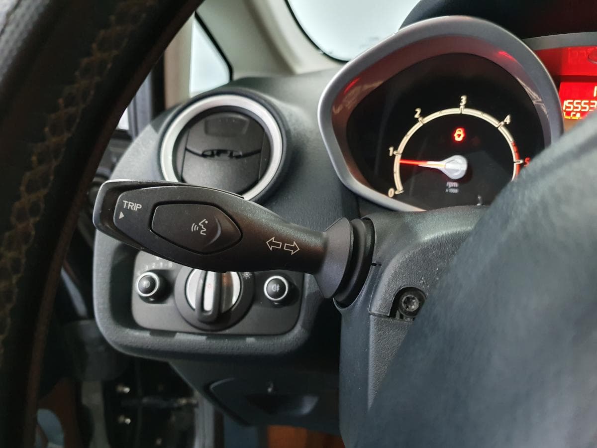 Ford Fiesta 1.6TDCI · Ano 2012 — imagen 31