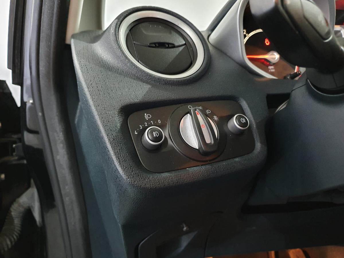 Ford Fiesta 1.6TDCI · Ano 2012 — imagen 33