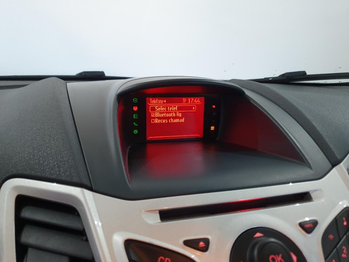 Ford Fiesta 1.6TDCI · Ano 2012 — imagen 35