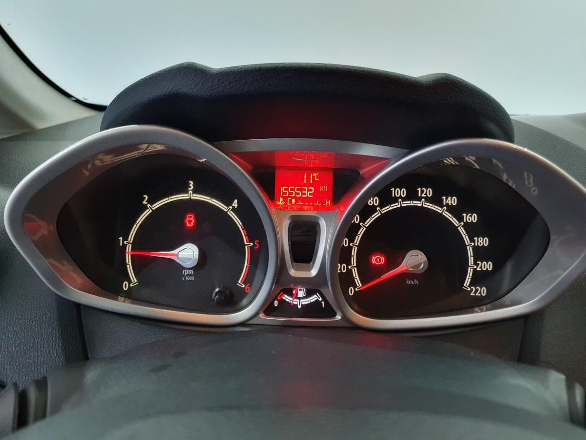 Ford Fiesta 1.6TDCI · Ano 2012 — imagen 39